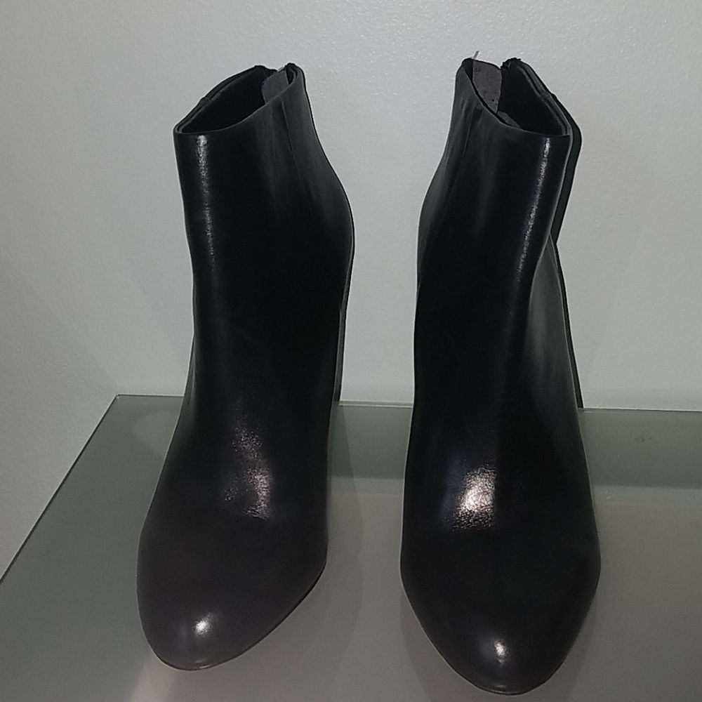 Sam Edelman Black Leather Ankle Booties - 4" Heels